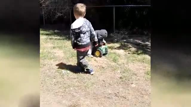 Funny Fails Baby Video Clips