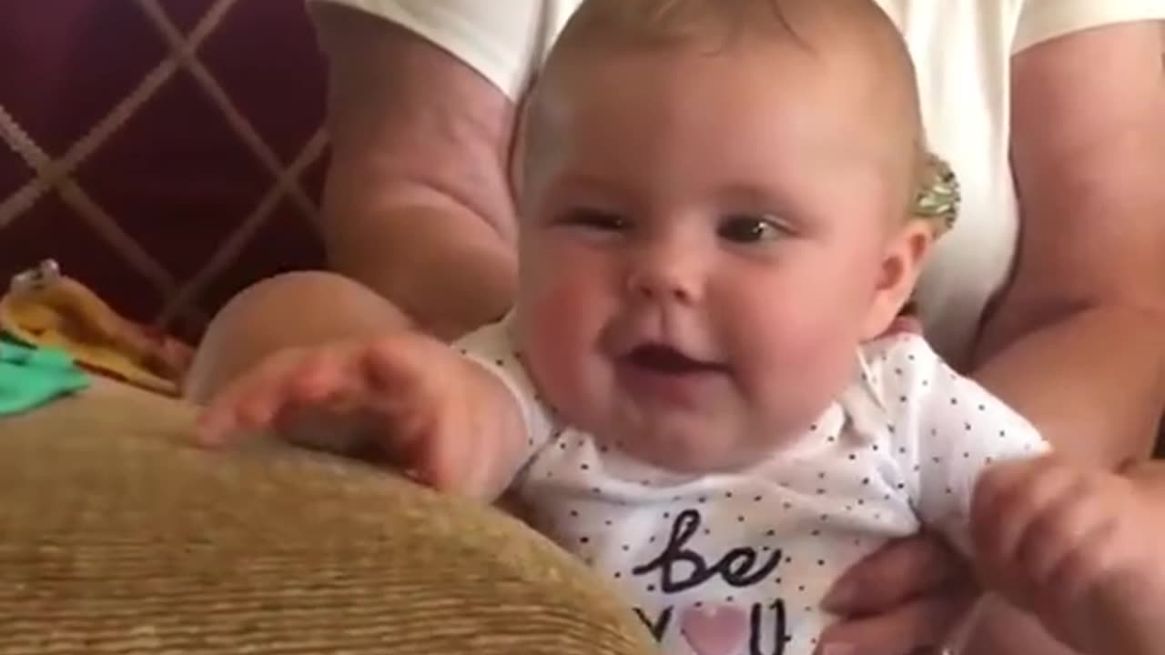 Hmm #funnybaby #kids #interesting #fail #kidsoftiktok #haha #laugh # #fyp #viral