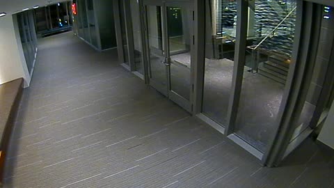 8429OHOB05O5C1CorridortoAtrium_2021-01-05_18h22min34s753ms.mp4