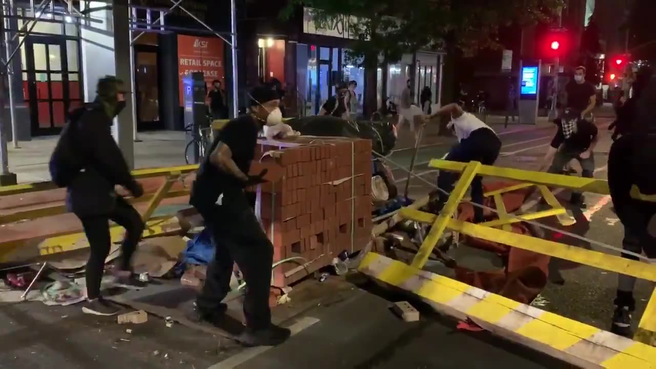 ICYMI: Antifa finding Random Pallet of Bricks. in Manhattan 5/30/2020