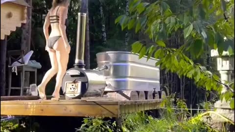 Off Grid “Hippie” Hot Tub, pt. 2 Wood Fired Jacuzzi #shorts #youtubeshorts #hottub #offgrid #jacuzzi
