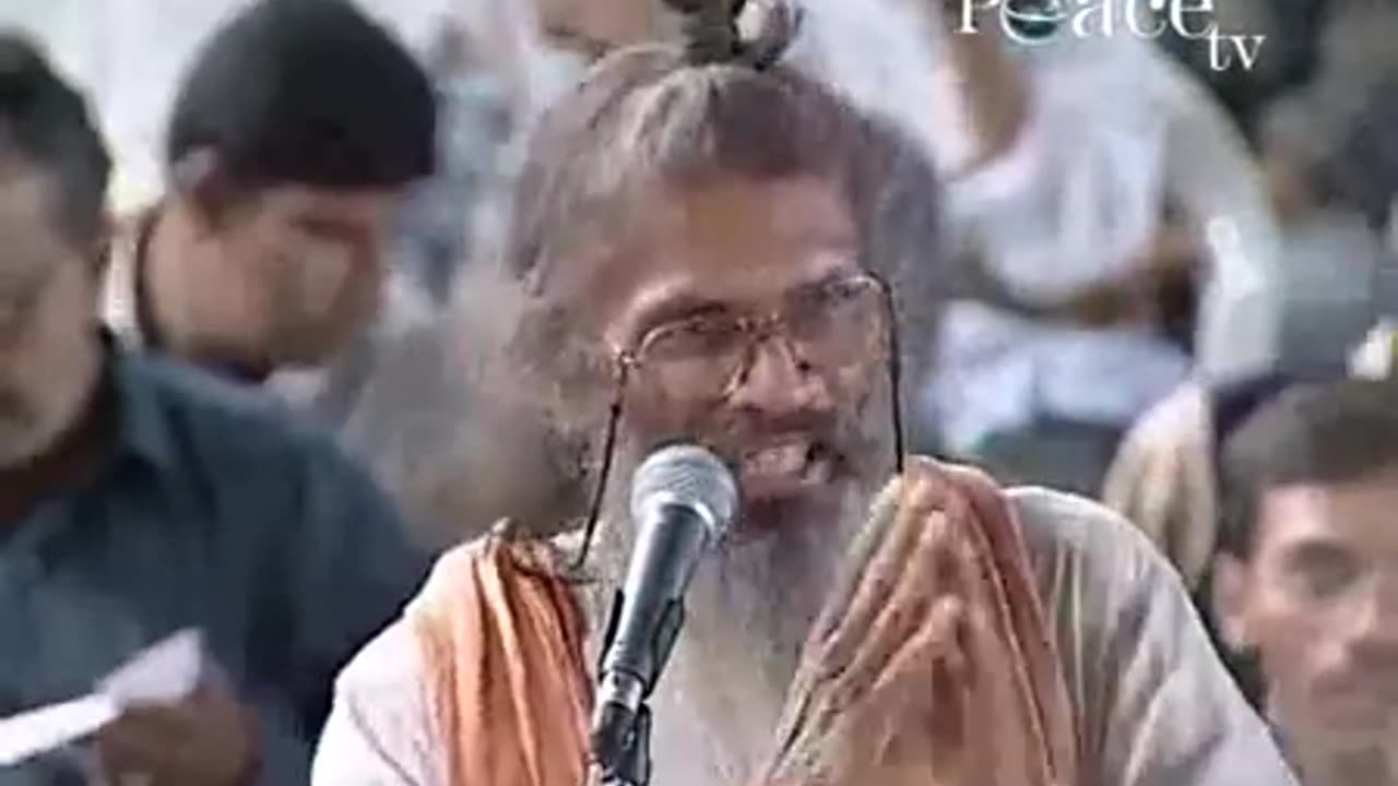 Hindu Saint Accepts Dr Zakir Naik's Great Effort for Hindu Muslim Unity