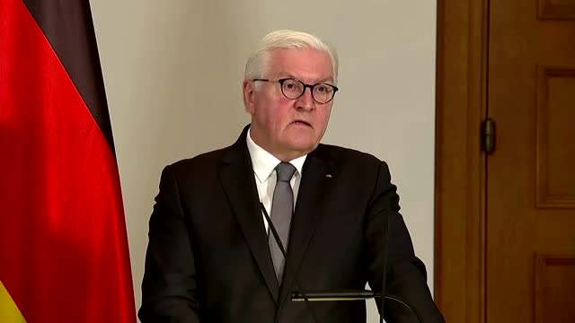 'Stop the craziness of this war' -German president