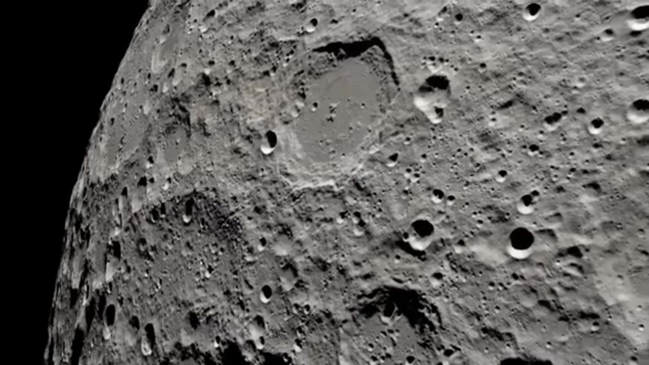 Apollo 13 View of the Moon in 4k