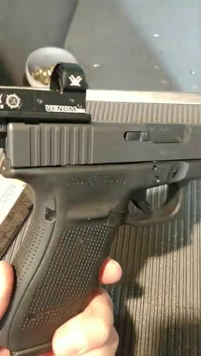 Glock 20 10mm W/ Strike Industries SURF Universal Pistol Red Dot Mount (Vortex Venom)