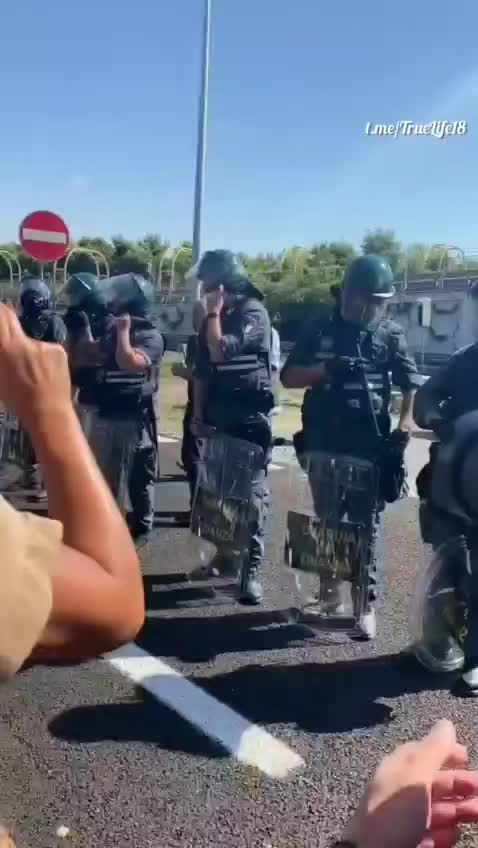 Rome, Italy That's how resistance works!