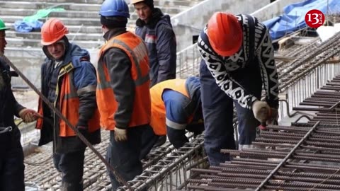 Builders working in Moscow are recruited for war through threats