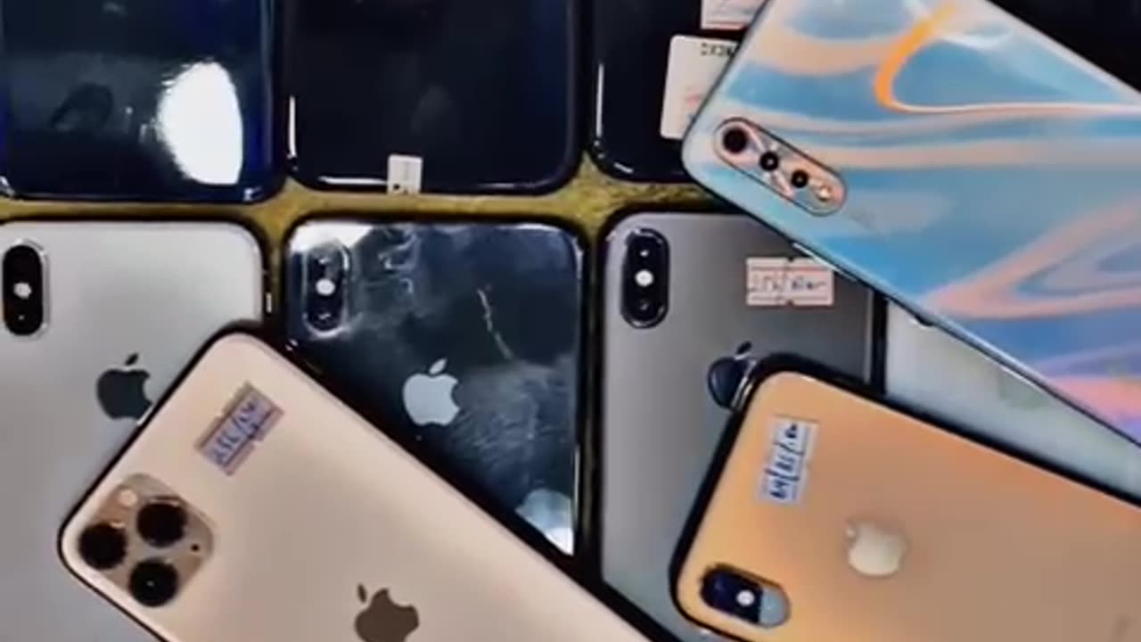 Apple Iphone Shows