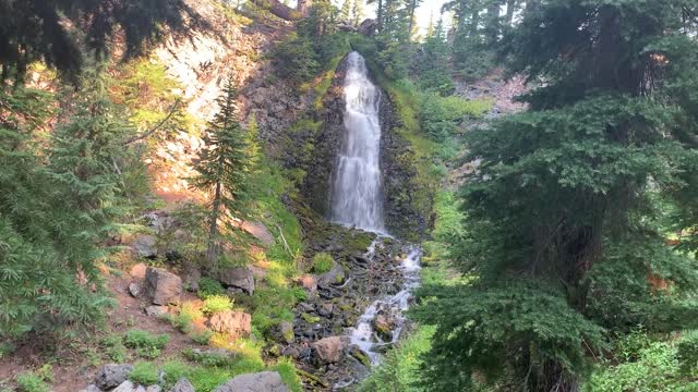 Central Oregon - Three Sisters Wilderness - Money Shot of BEAUTIFUL Obsidian Falls!