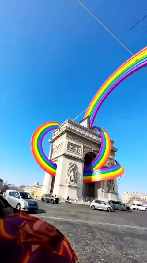 Paris...🤮