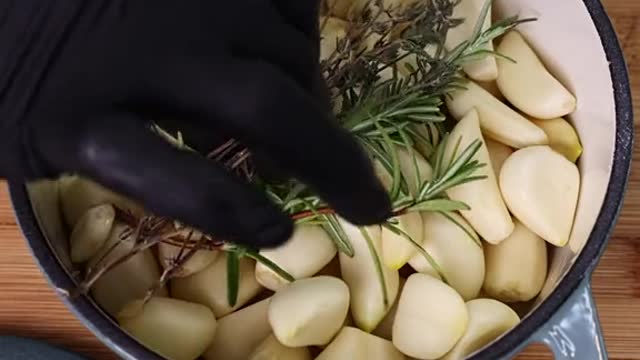 ad Juicy garlic sandwich 🥪ASMR
