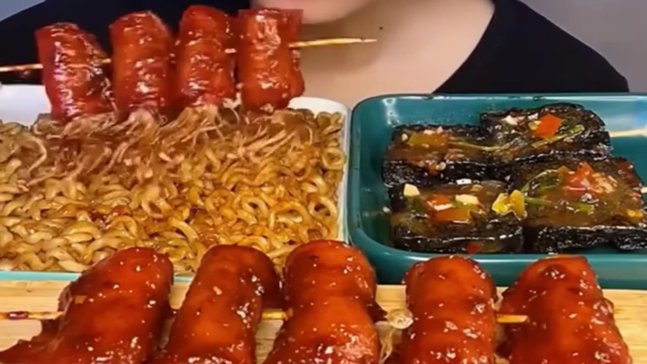 Eating food 😋# ASMR eating food # Chinese food episode #1