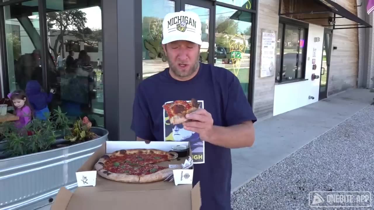 Barstool Pizza Review - Zoli's Pizza (Fort Worth, TX)