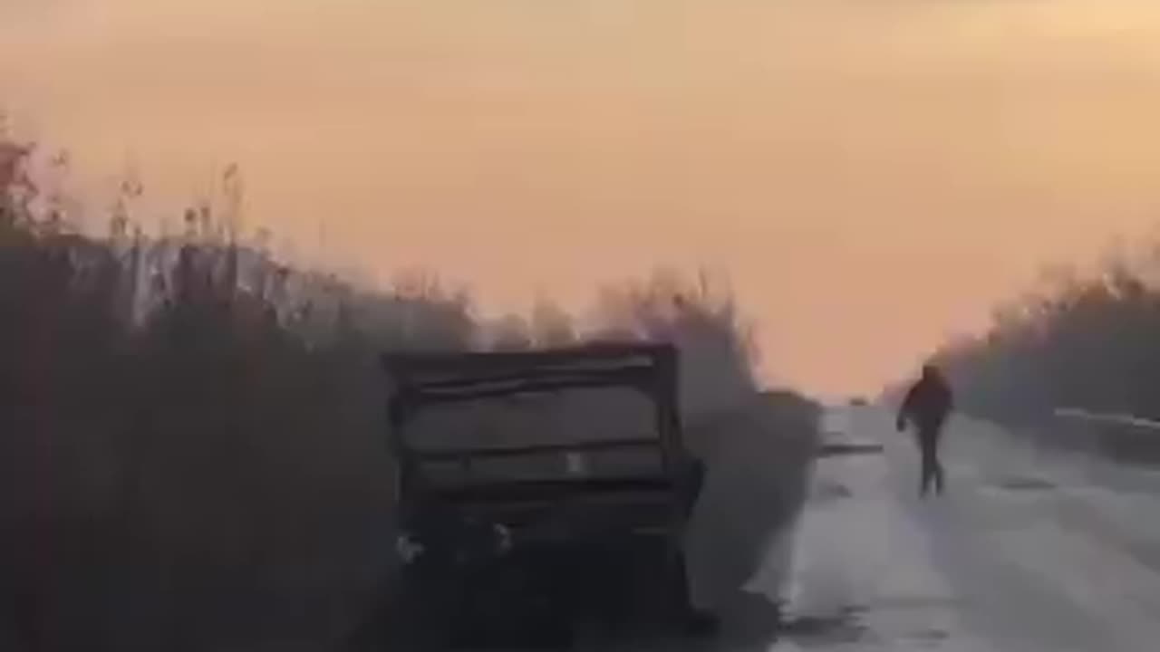 Russian soldiers on bugs take down a sapper.
