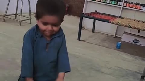 child funny dance