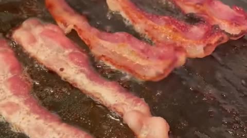The perfect breakfast 😮💨 #grubspot #breakfast #pancakes #bacon #food #foodtiktok