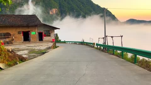 The shop beside the cloud