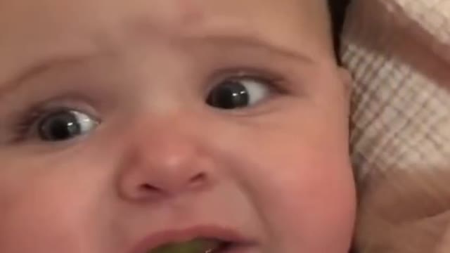 Funny Confusing baby - Cute video Tiktok #86 #shorts