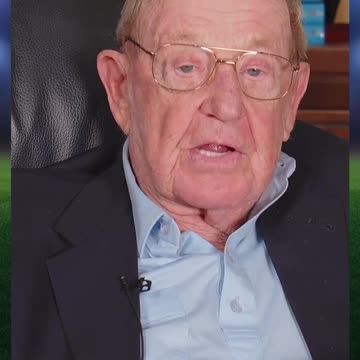 Lou Holtz Podcast | Life Is a Battle of Choices: Accountability & the American Dream #shorts