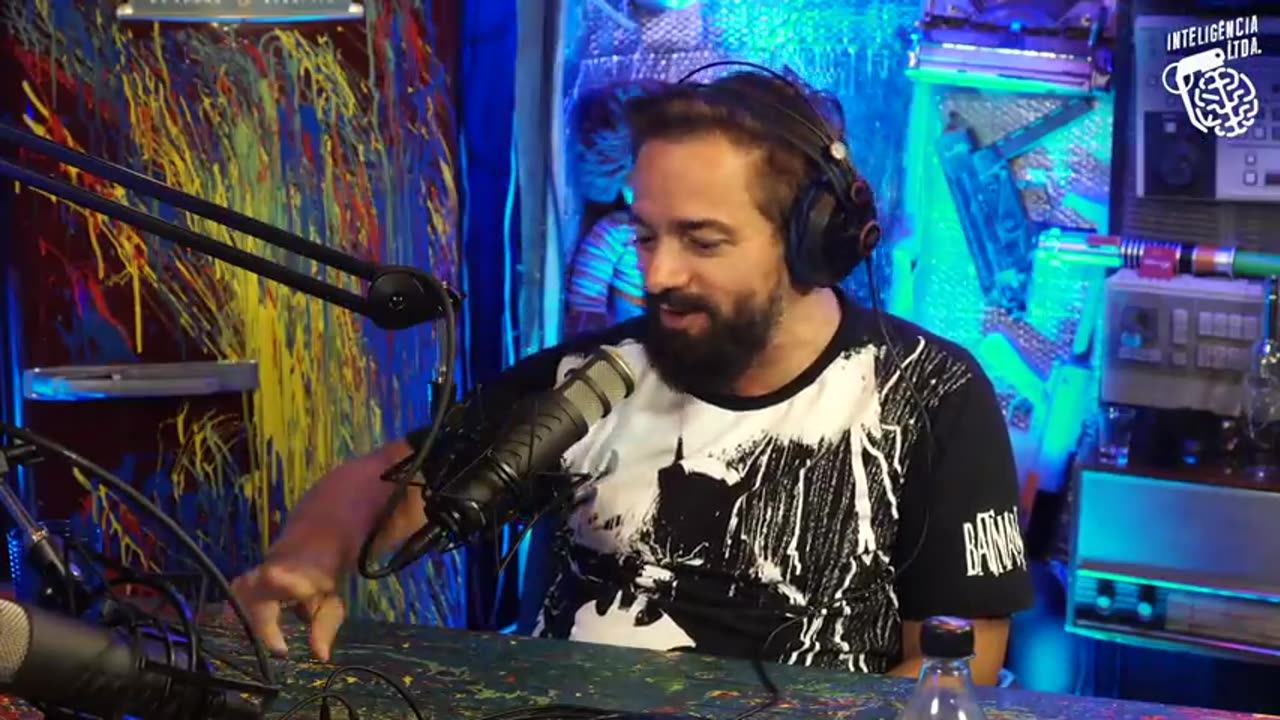 1 MILHÃO DE DÓLARES AOS 25 ANOS Cortes do Inteligência Ltda.