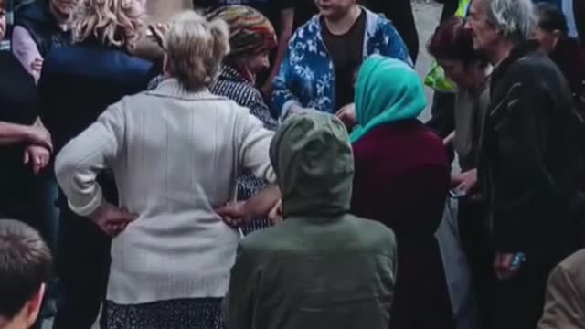 Ukrainian troops continue pushing back Russian forces amid illegal annexation