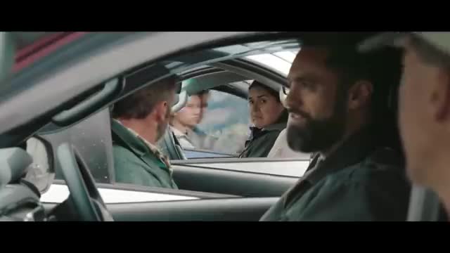 Hilux An Unbreakable Bond - 90s