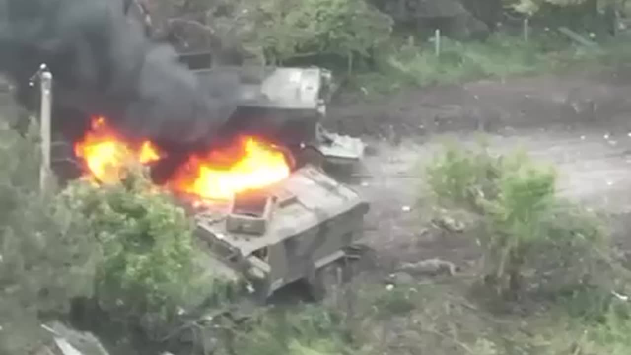 The coolest video of the destruction of two Ukrainian MPAPs with infantry has appeared