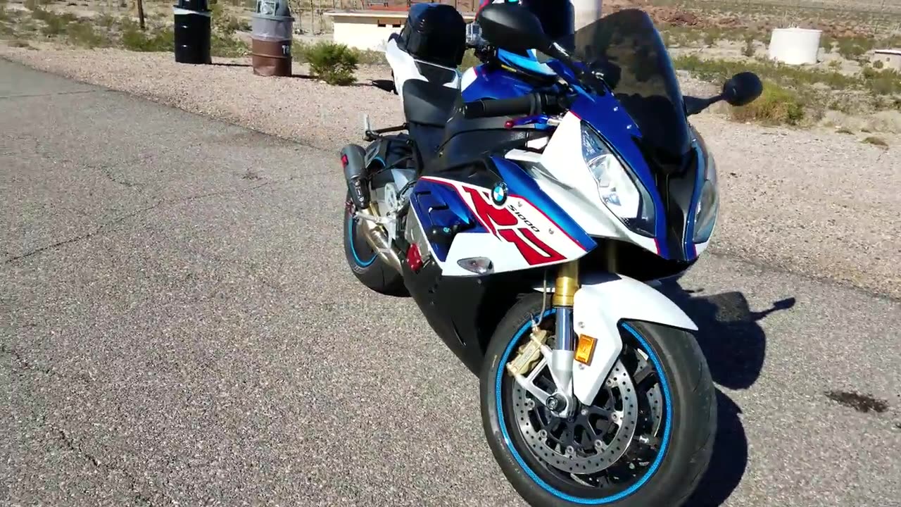 Walk around and start up 2017 bmw s1000rr akra full gp exhaust