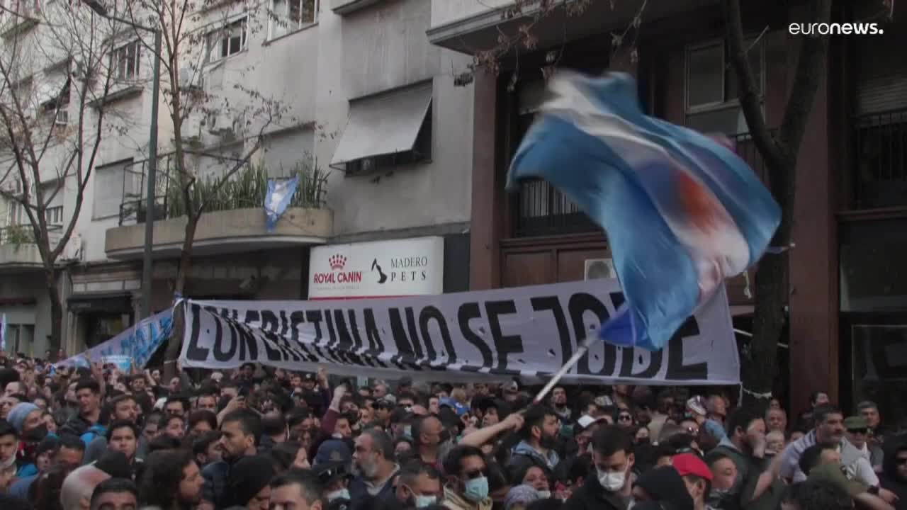 Violencia en Argentina tras la condena por corrupción solicitada para Cristina Fernández de Kirchner