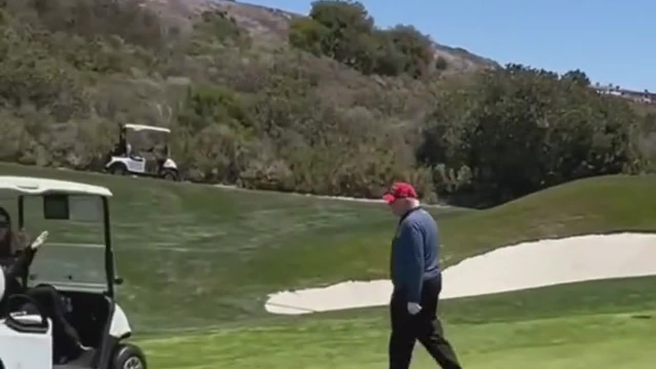 Charlie ready to take on the boss man next with a round ....! πΊπΈπ