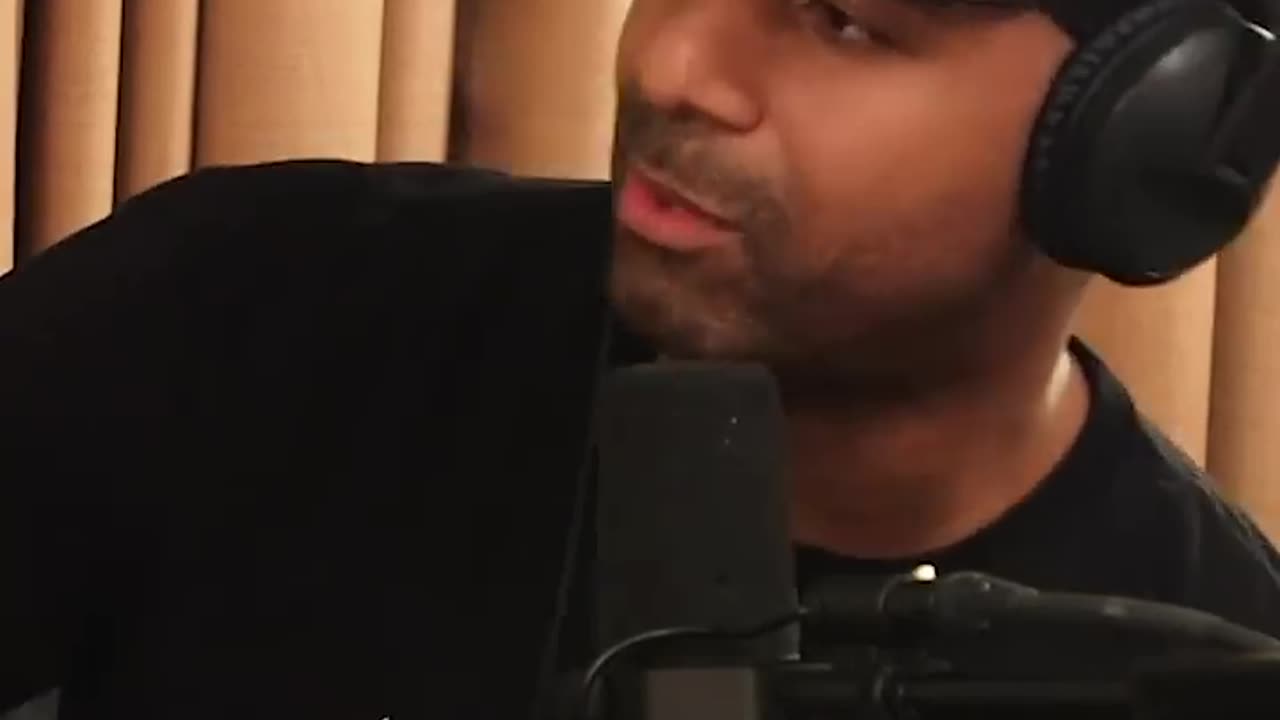 New Rappers Make More Money Than Tupac & Biggie