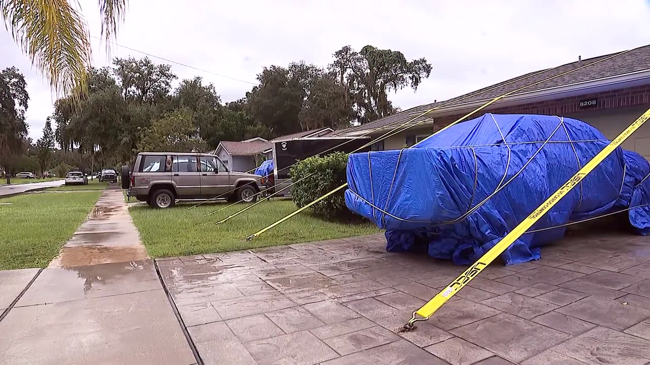 Man Straps Down His Home as Milton Arrives in Florida