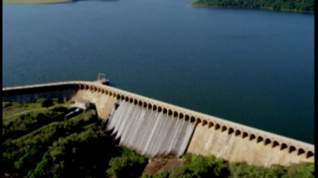 INTERVENÇÃO NA REPRESA DE ITUPARARANGA SP