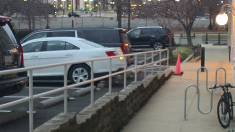 1669HQOB01SouthwestWalkway_2021-01-05_07h00min01s777ms.mp4