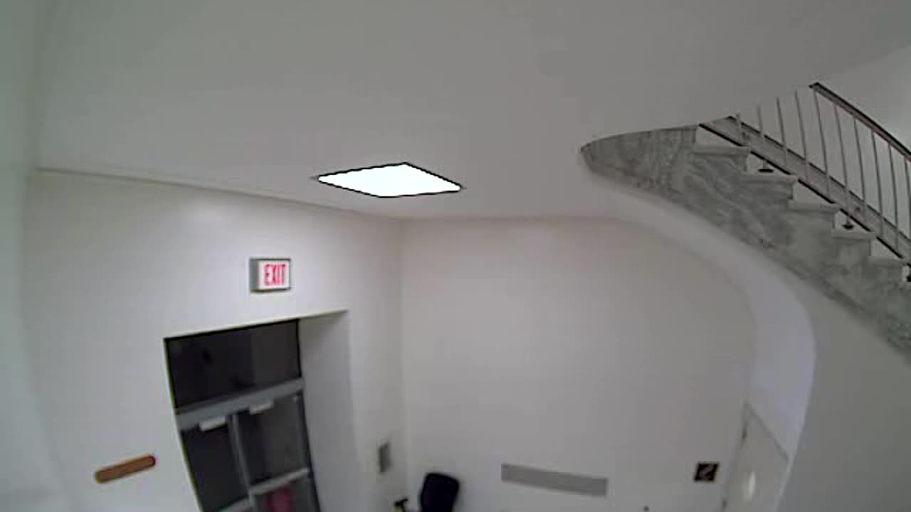 3163RHOBGRStair6FireExitDoor_2021-01-06_20h00min04s683ms.mp4