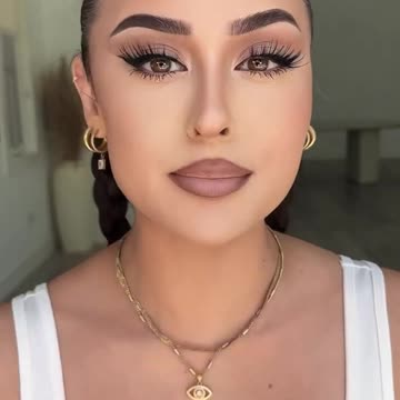 Latina Baddie Makeup