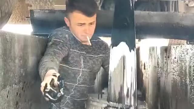 Let go of the oil. This repairman is very skilled