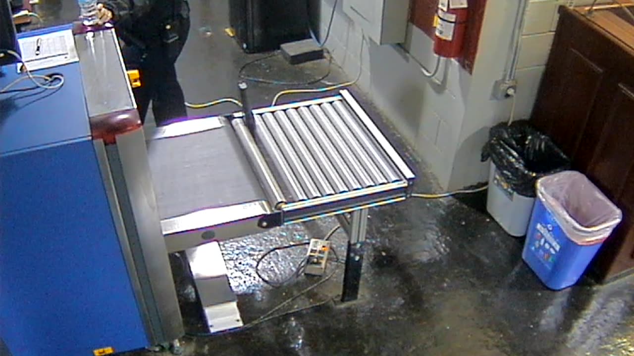 3801FHOBBALoadingDock_2021-01-06_05h49min07s900ms.mp4