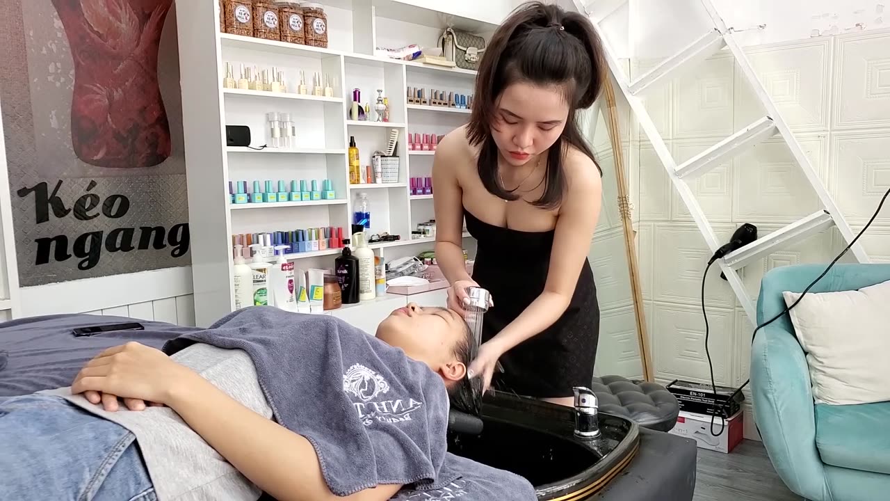 ASMR massage, I bet you'll fall asleep with a massage from this pretty girl