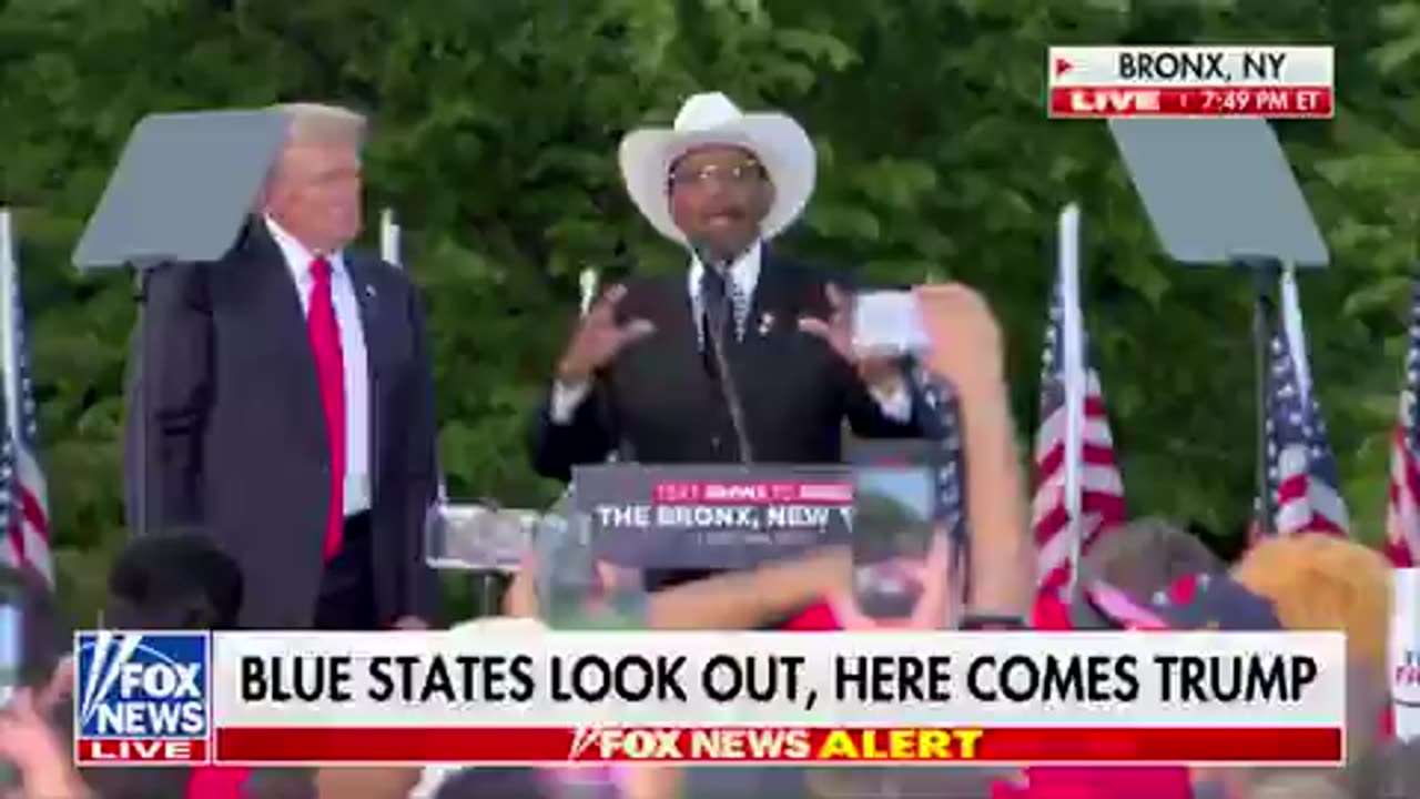 🚨MUST WATCH: Donald Trump Receives Democrat Endorsement At Massive Rally In The Bronx
