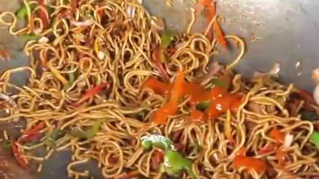 #food #streetfood #chowmein