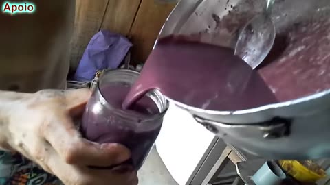 Homemade acai mixing machine