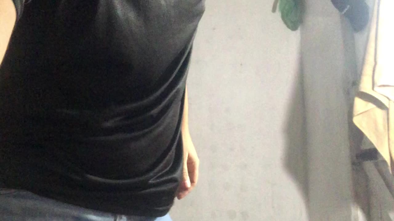 Video dancing boy