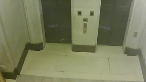 7215USCS02Elevator1718Lobby_2021-01-05_02h00min00s073ms.mp4