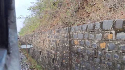 Sonebhadra District ||Train pass|| Mini Western Ghat|| Triveni Exp.