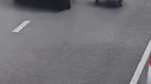 😂