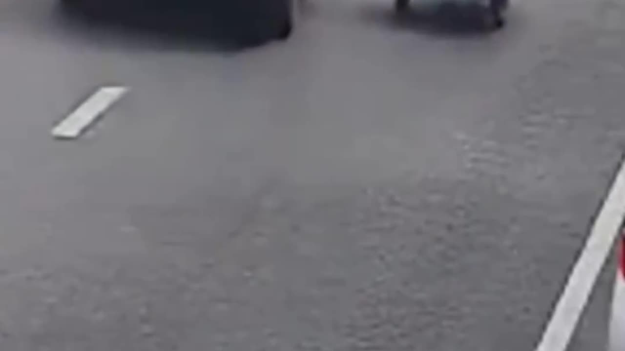 😂