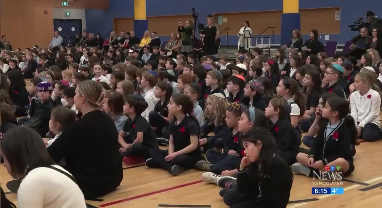 Canada's oldest veteran honoured