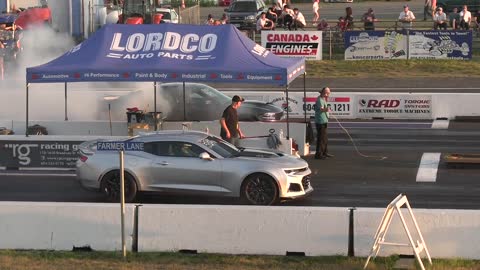 Hellcat vs ZL1 Camaro - drag racing5