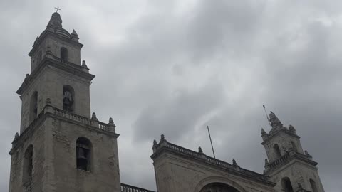 La catedral y el centro de la ciudad de la Riviera Maya de Yucatan